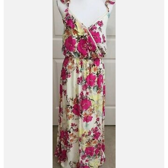 Wonderly Medium Floral Maxi Dress - Picture 2 of 12